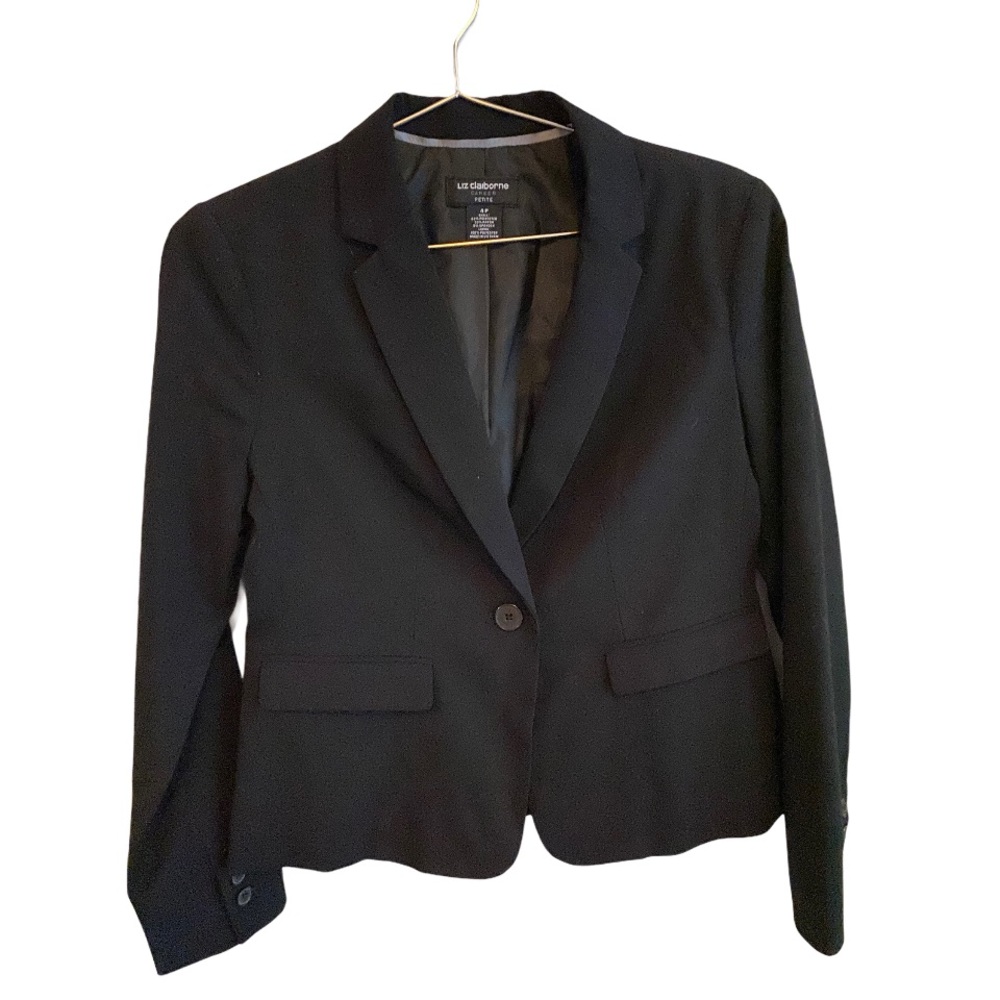 BLACK BLAZER